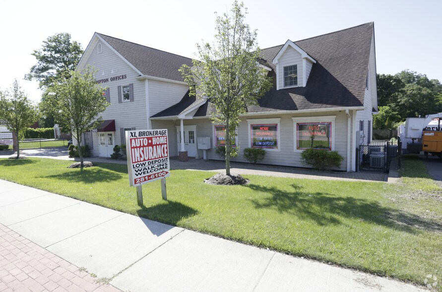 1360 Montauk Hwy, Mastic, NY à louer - Photo du bâtiment - Image 3 de 57