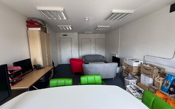 32 North St, Bourne for lease Interior Photo- Image 2 of 4