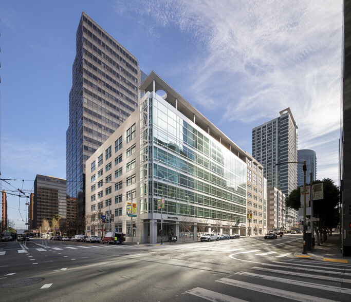 215 Fremont St, San Francisco, CA à louer - Photo du bâtiment - Image 1 de 6