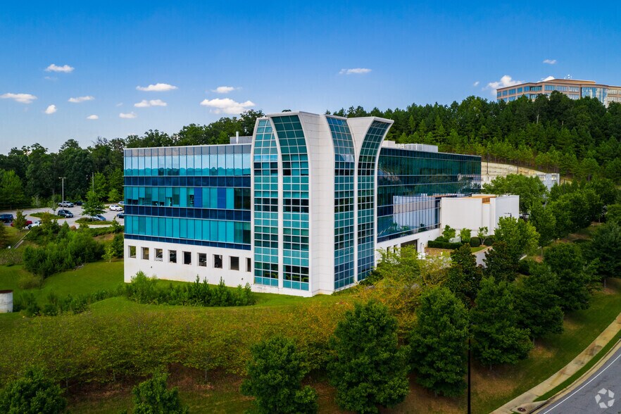 3330 Preston Ridge Rd, Alpharetta, GA à louer - Photo du bâtiment - Image 1 de 42