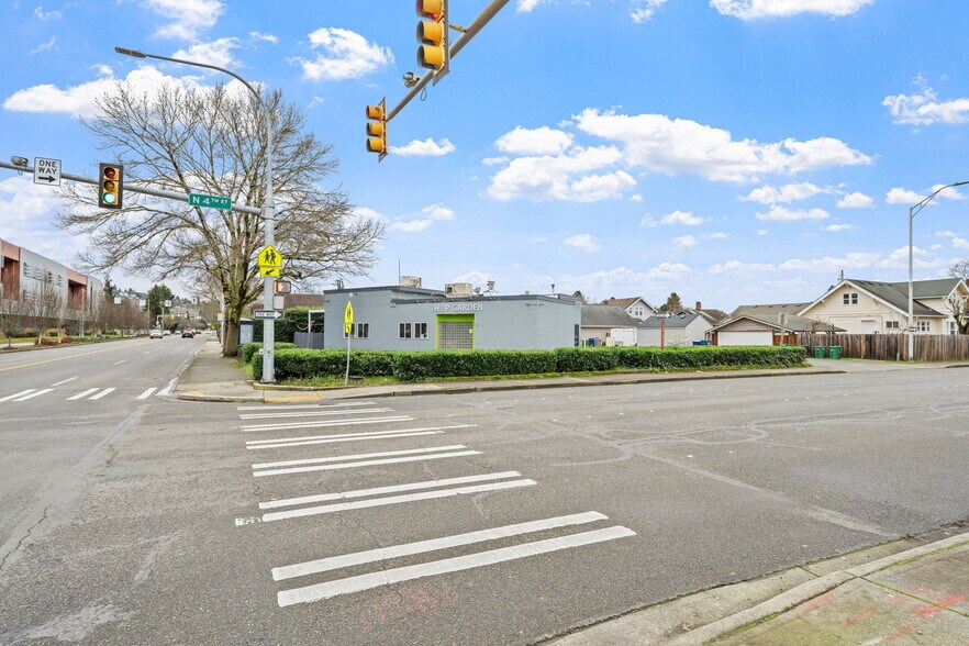 351 Park Ave N, Renton, WA à vendre - Photo du bâtiment - Image 3 de 44