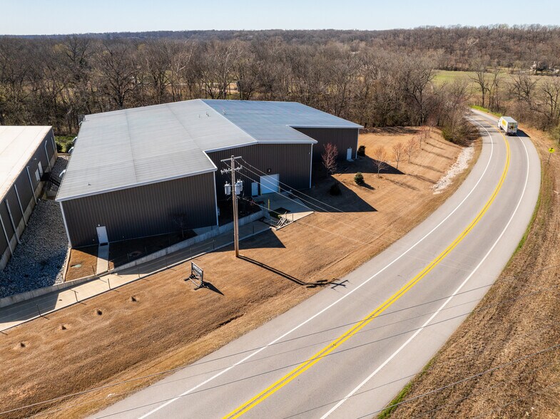 11427 N Hwy 59, Gravette, AR à louer - Photo du bâtiment - Image 2 de 6