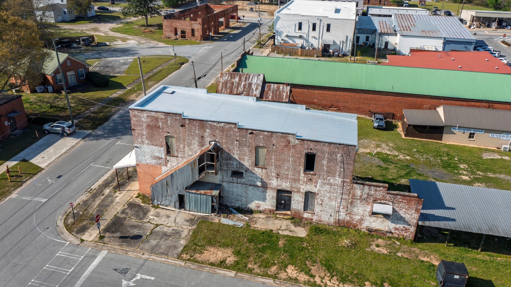 82 Dromedary Street st, Woodbury, GA for sale Primary Photo- Image 1 of 33