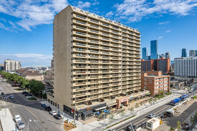 Plus de détails pour 11020 Jasper Av NW, Edmonton, AB - Bureau à louer