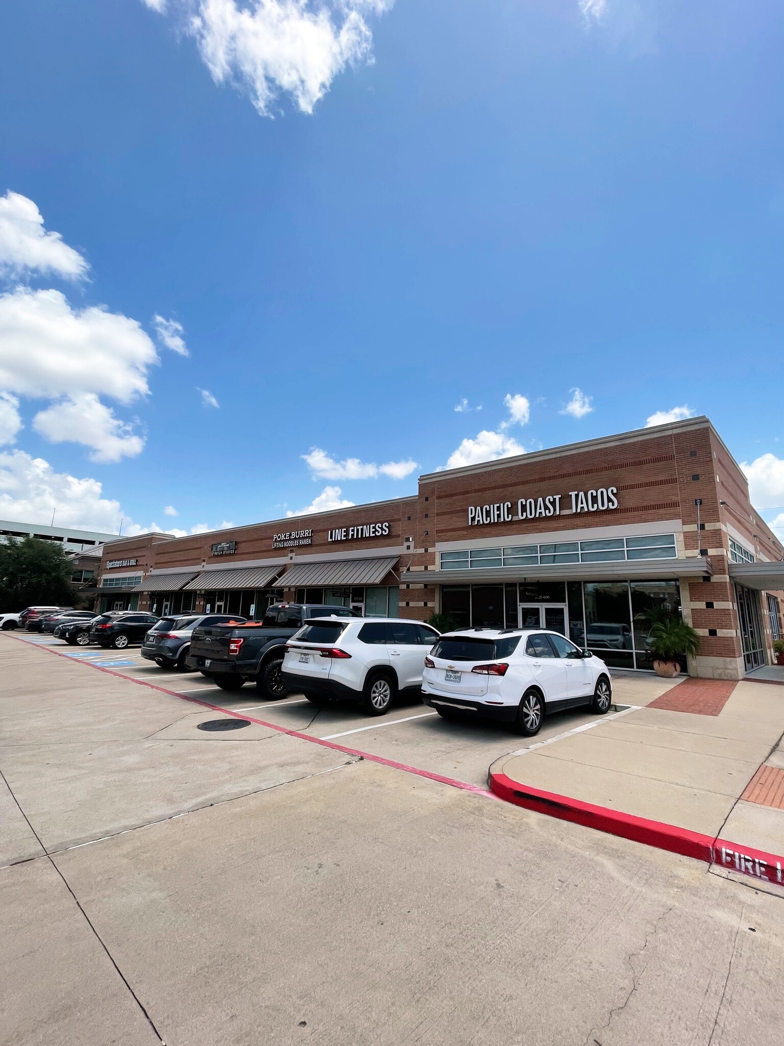 1525 Lake Pointe Pky, Sugar Land, TX for lease Primary Photo- Image 1 of 5