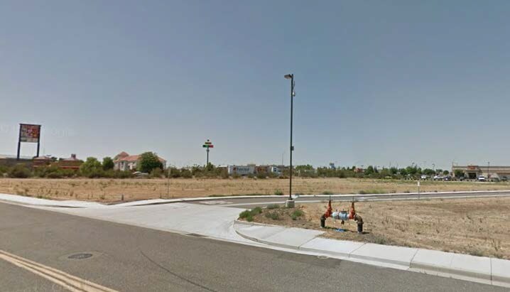 Freeway Commercial Pads portefeuille de 2 propriétés à vendre sur LoopNet.ca Photo du bâtiment- Image 1 de 3