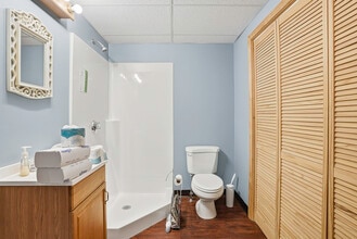 174 Davis St, Douglas, MA à louer Photo intérieure- Image 2 de 11