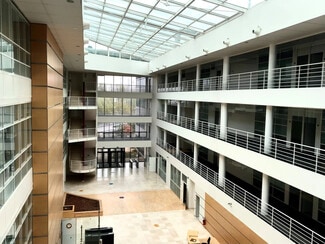 More details for 20 Rue Ampère, Massy - Office for Lease