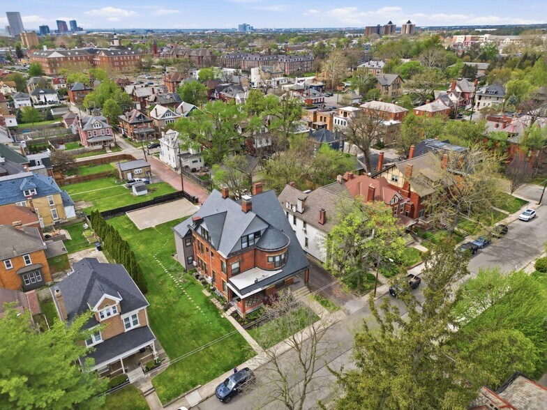 83 Wilson Ave, Columbus, OH à vendre - Photo du bâtiment - Image 2 de 53