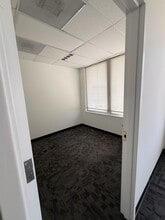 102 W 3rd St, Winston-Salem, NC for lease Interior Photo- Image 2 of 2