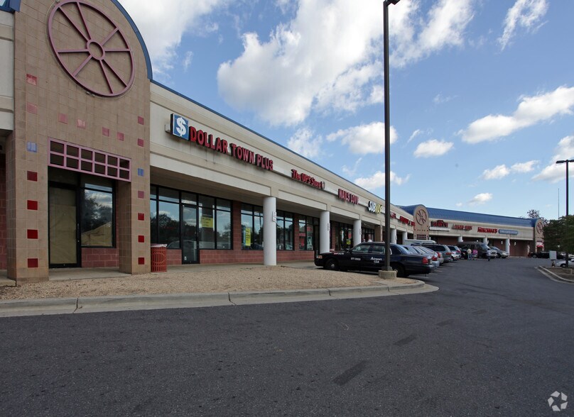 9900 Greenbelt Rd, Lanham, MD à louer - Photo du bâtiment - Image 2 de 15