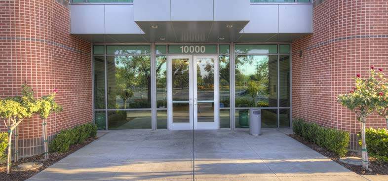 10000 Stockdale Hwy, Bakersfield, CA for lease - Building Photo - Image 2 of 7