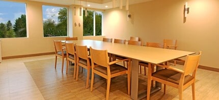 1200 Waters Pl, Bronx, NY for lease Interior Photo- Image 2 of 9