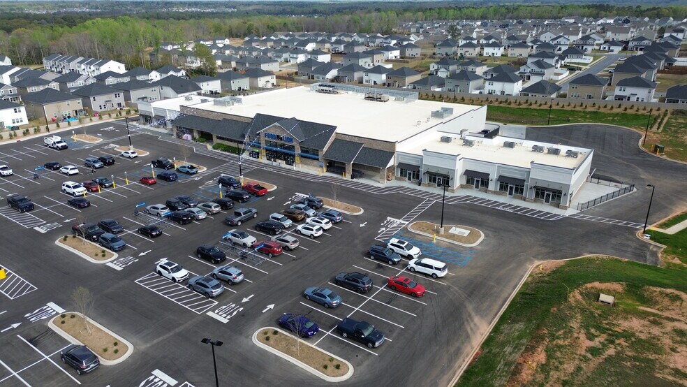2321 W Georgia Rd, Simpsonville, SC à louer - Photo du bâtiment - Image 2 de 4