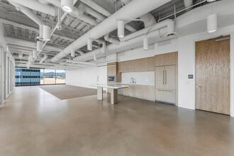 11150 Santa Monica Blvd, Los Angeles, CA for lease Interior Photo- Image 2 of 9
