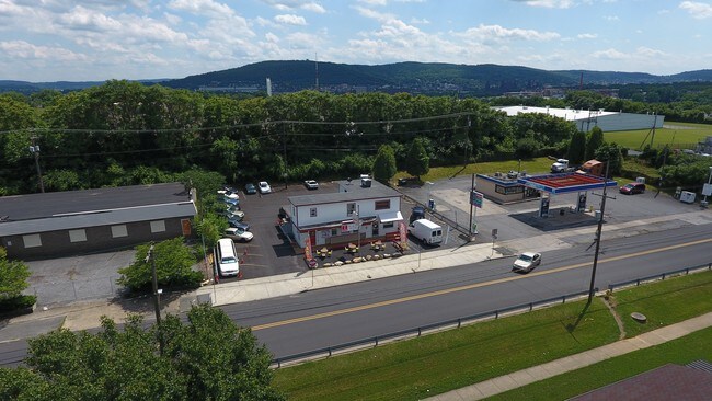 Plus de détails pour 1130 Pembroke Rd, Bethlehem, PA - Commerce de détail à louer