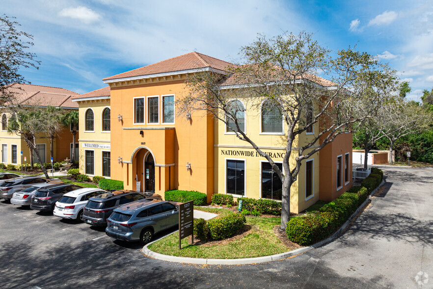 1217 Piper Blvd, Naples, FL for sale - Primary Photo - Image 1 of 1