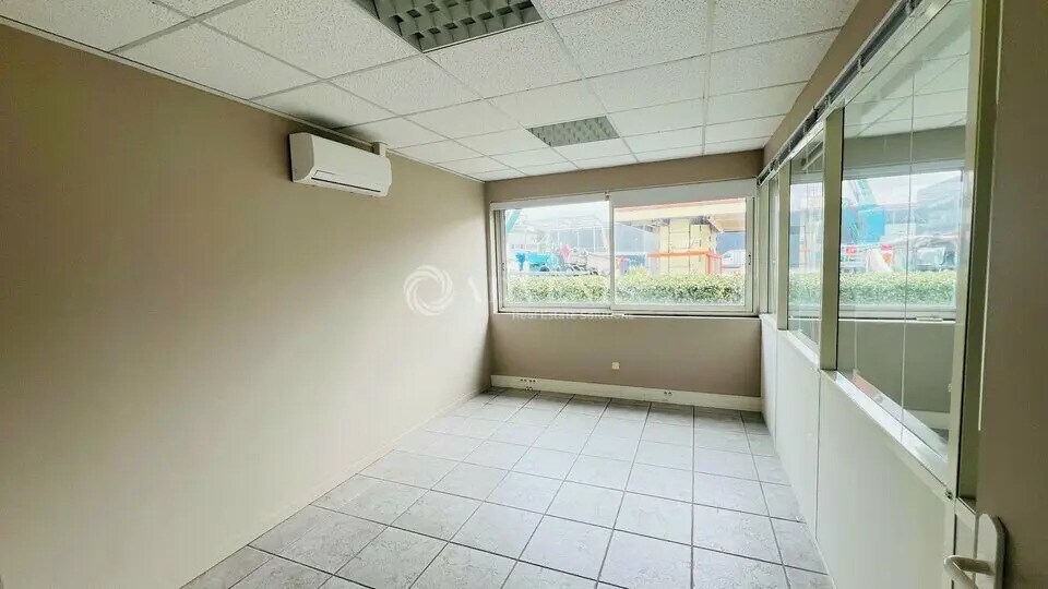 Bureau dans Pessac à louer - Photo intérieure - Image 3 de 5