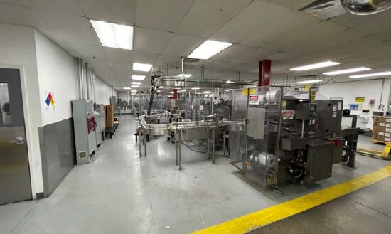 1 Norfolk Ave, South Easton, MA à vendre - Photo intérieure - Image 3 de 7