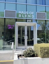 215 California ave, Glendale, CA for lease Interior Photo- Image 2 of 2