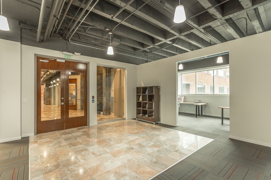 1301 Riverfront Pkwy, Chattanooga, TN à louer - Photo intérieure - Image 3 de 32