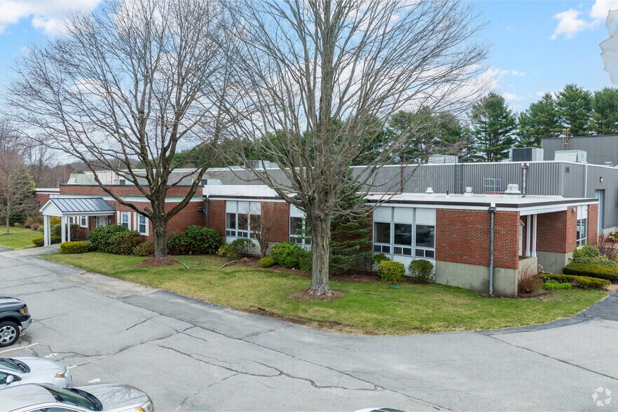 303-313 Washington St, Auburn, MA à louer - Photo principale - Image 1 de 7
