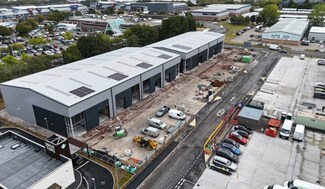 Plus de détails pour The Croft, Wirral - Industriel à louer