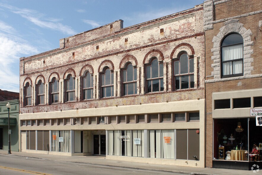 710 Ryan St, Lake Charles, LA à louer - Photo principale - Image 1 de 1