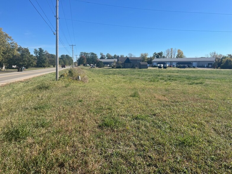 N1981 Highway H, Lake Geneva, WI à vendre - Photo du bâtiment - Image 2 de 8