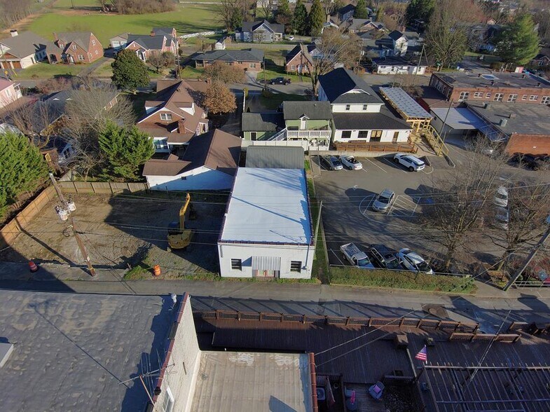 44 N Church St, Ellijay, GA à vendre - Photo du bâtiment - Image 2 de 9