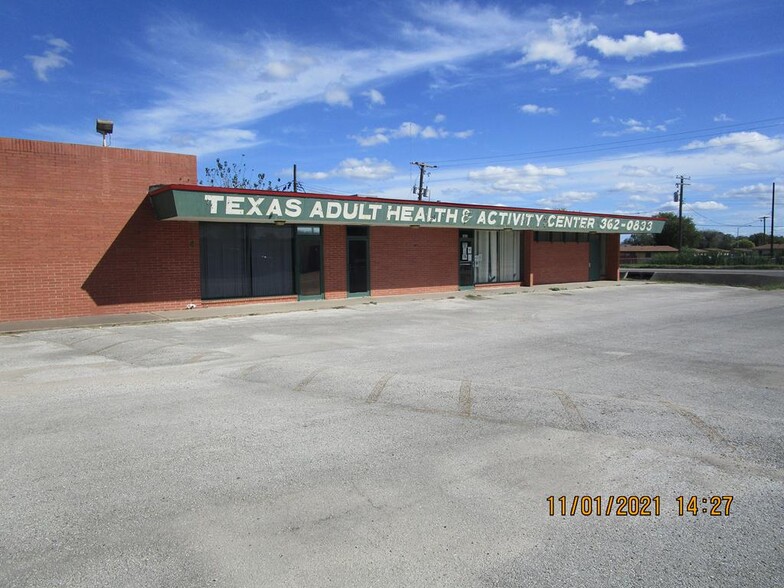 1900 S Washington St, Beeville, TX for sale - Building Photo - Image 1 of 1