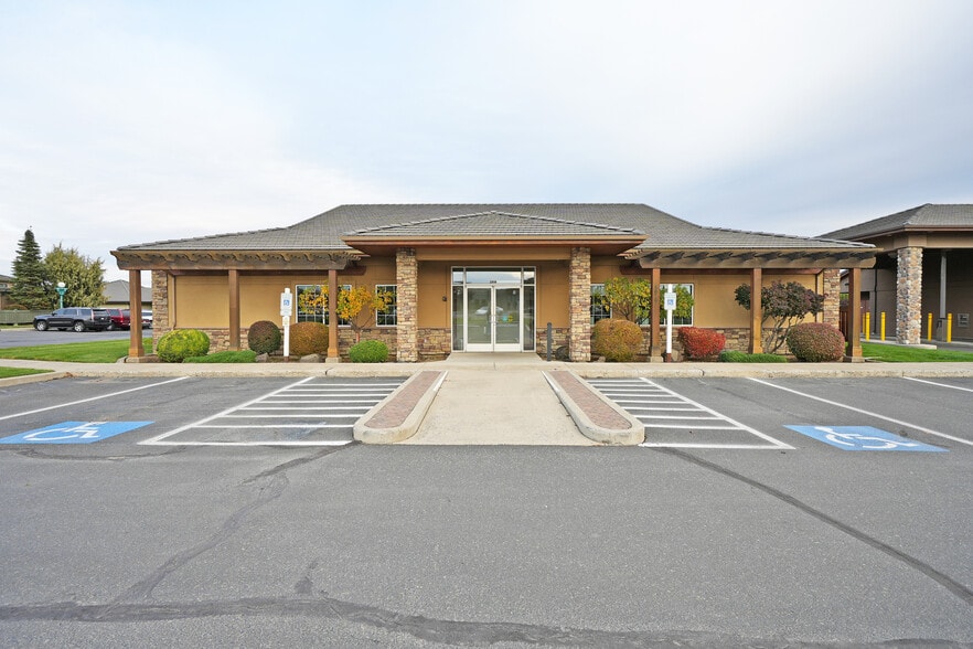 3919 Creekside Loop, Yakima, WA for lease - Building Photo - Image 2 of 14