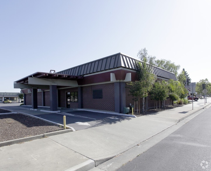 840 Jefferson Blvd, West Sacramento, CA for lease - Building Photo - Image 2 of 3