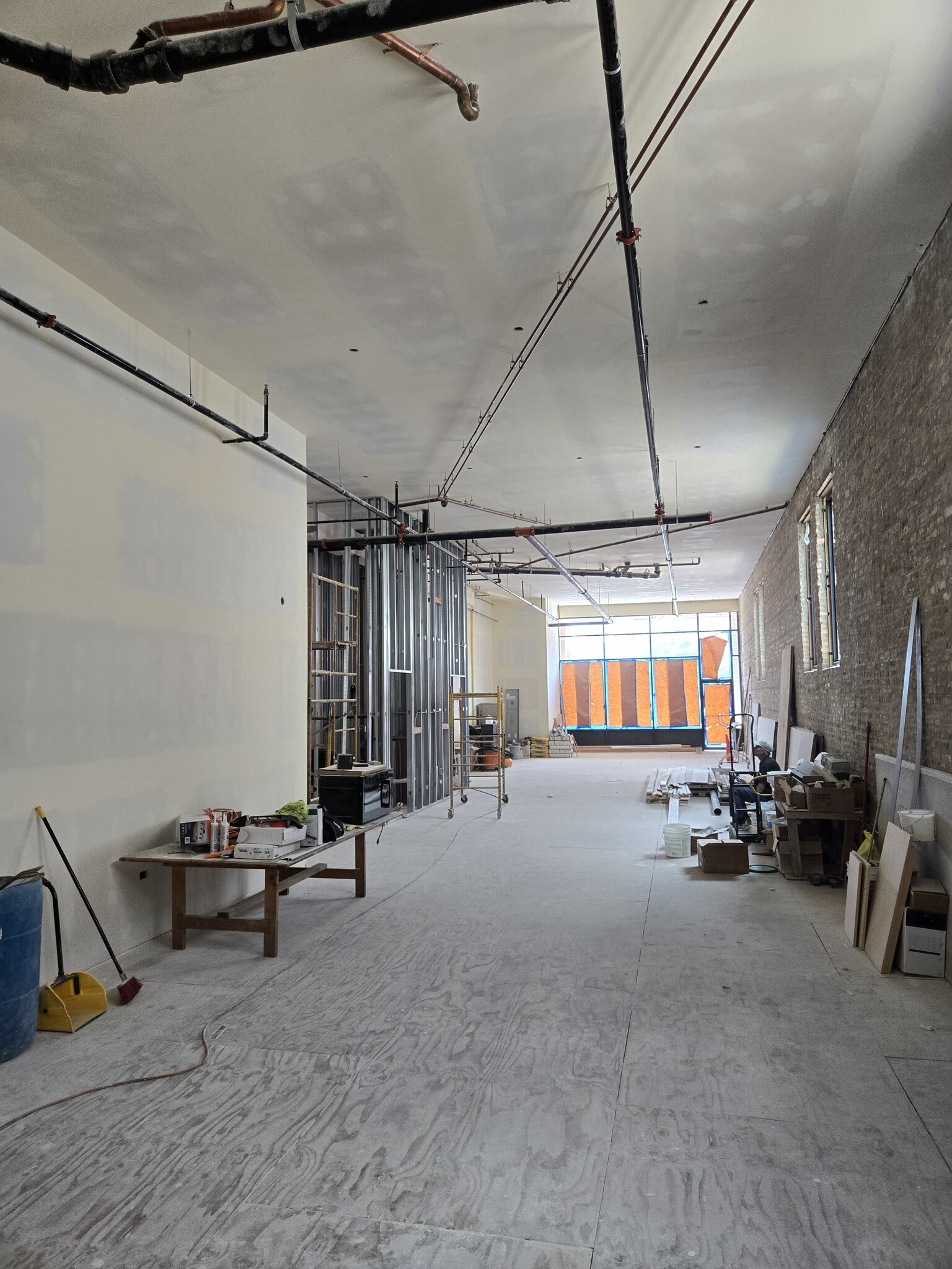 2909 N Milwaukee Ave, Chicago, IL for lease Building Photo- Image 1 of 7