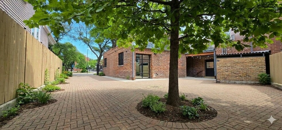 3832 N Lincoln Ave, Chicago, IL for sale - Building Photo - Image 2 of 6