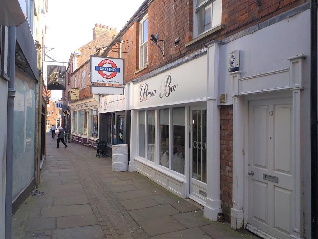 15 Dolphin Ln, Boston à louer Photo du bâtiment- Image 1 de 5