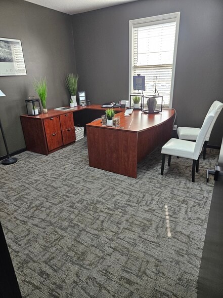 10315 Dawson's Creek Blvd, Fort Wayne, IN for lease - Interior Photo - Image 3 of 11