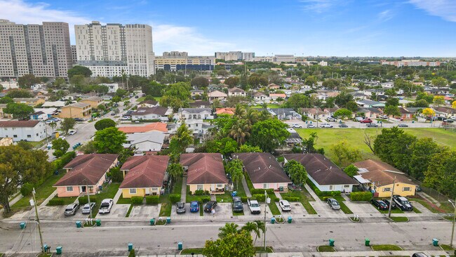 Plus de détails pour 11002 SW 3rd St, Miami, FL - Terrain à vendre