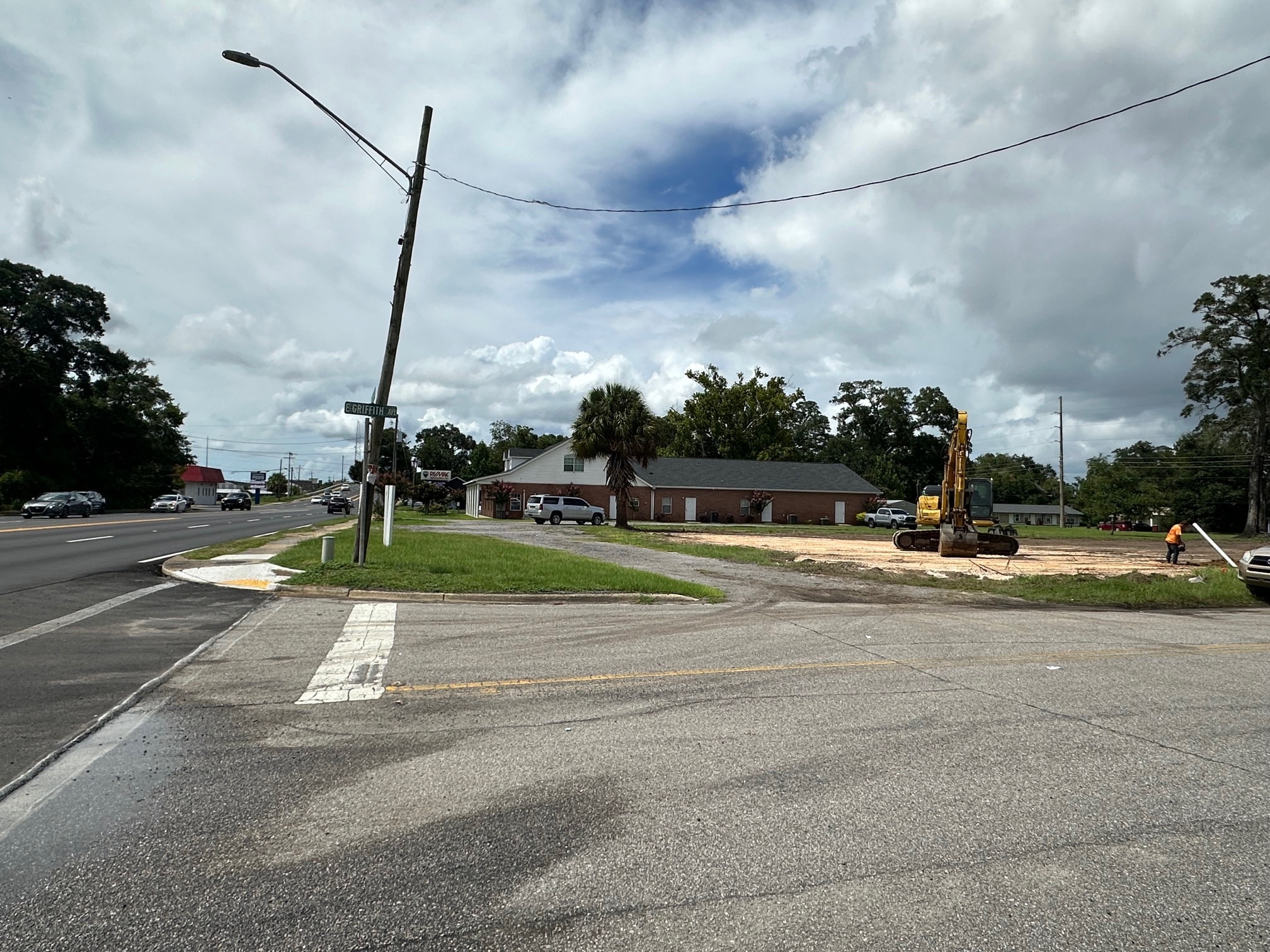 333 Ferdon blvd, Crestview, FL for lease Primary Photo- Image 1 of 6