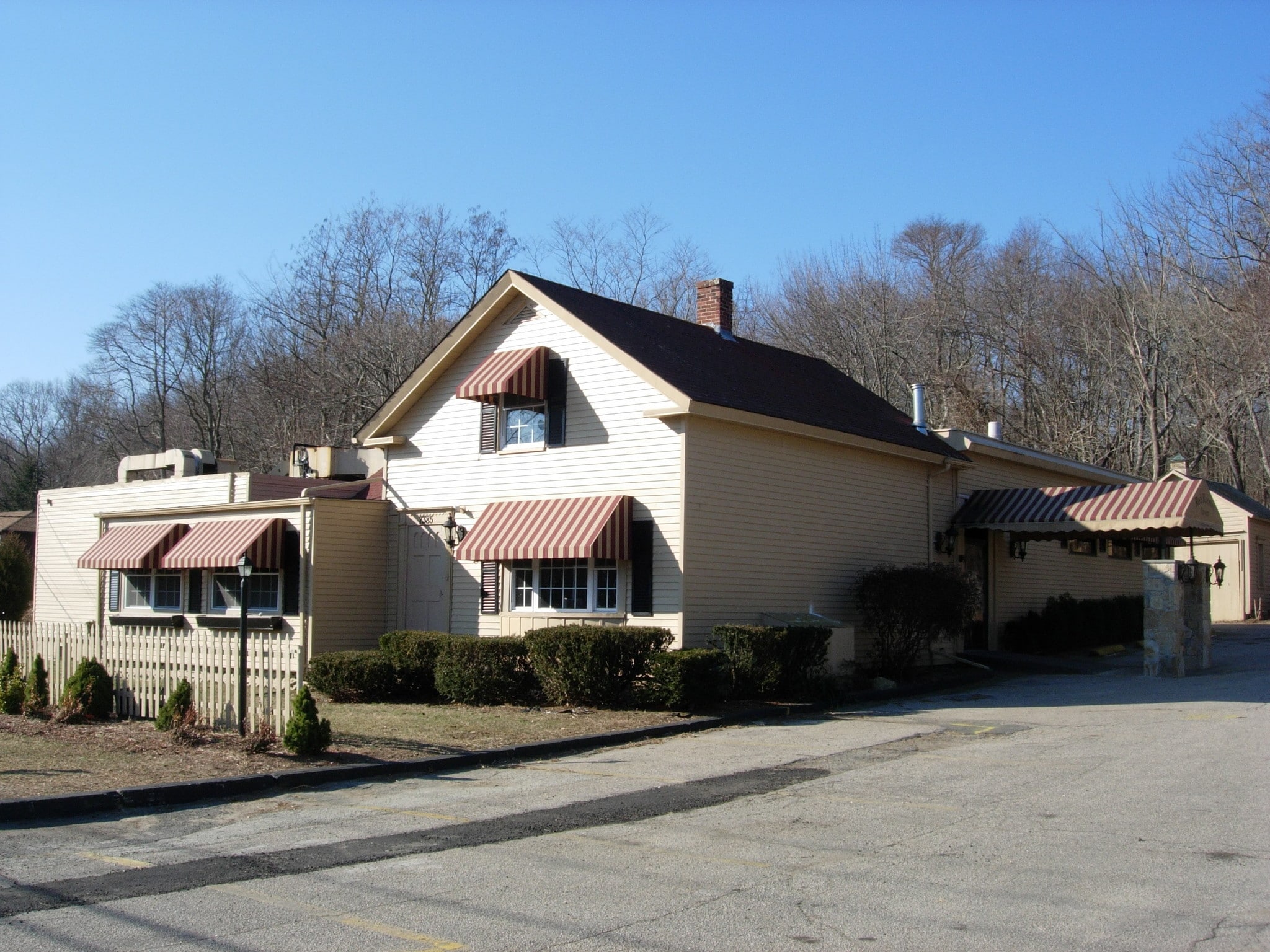 7385 Post Rd, North Kingstown, RI for lease Building Photo- Image 1 of 2