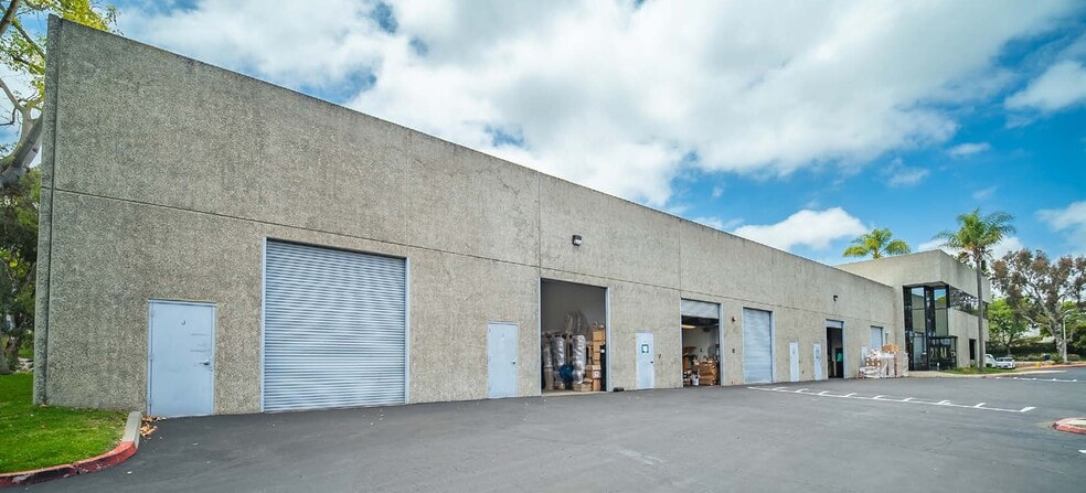 1120 Sycamore Ave, Vista, CA for lease - Building Photo - Image 3 of 9
