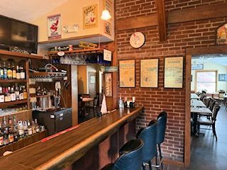 6884 N Ridge Rd, Madison, OH à vendre - Photo intérieure - Image 2 de 18