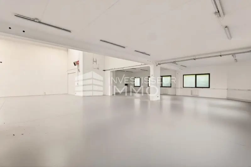 Flex in Champs-sur-Marne for lease Interior Photo- Image 1 of 13