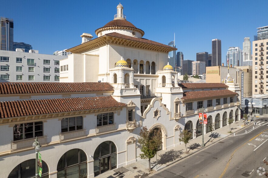 1111 S Broadway, Los Angeles, CA à louer - Photo du bâtiment - Image 2 de 6