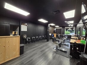 675 Orchard Heights Rd, Salem, OR à louer Photo intérieure- Image 2 de 7