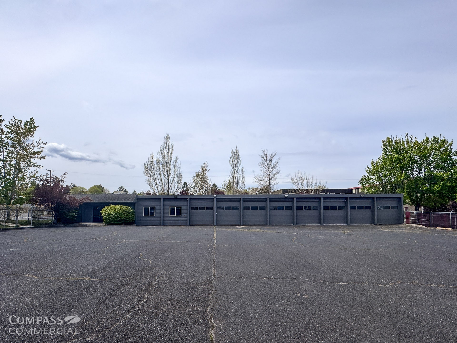 100 NE Hawthorne Ave, Bend, OR for lease Interior Photo- Image 1 of 16