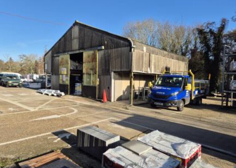 79 Medina Av, Newport à vendre - Photo du bâtiment - Image 2 de 8