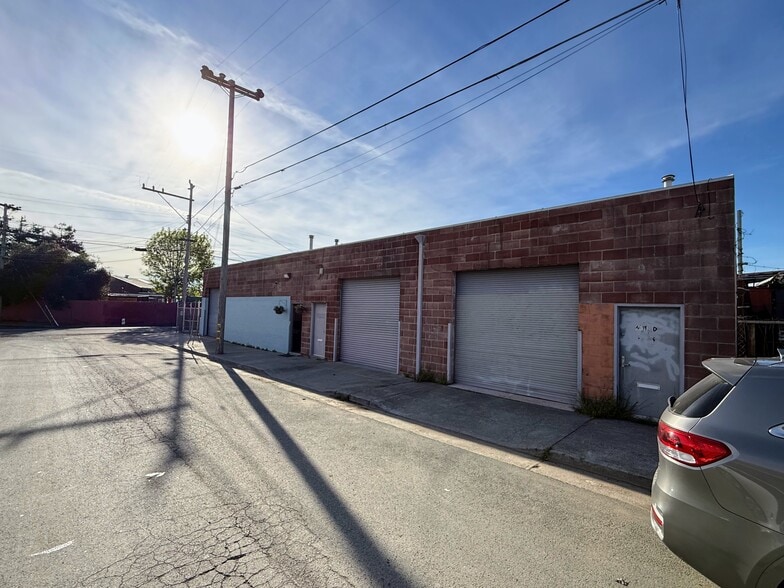 641 Juliga Woods St, Richmond, CA for lease - Building Photo - Image 1 of 9