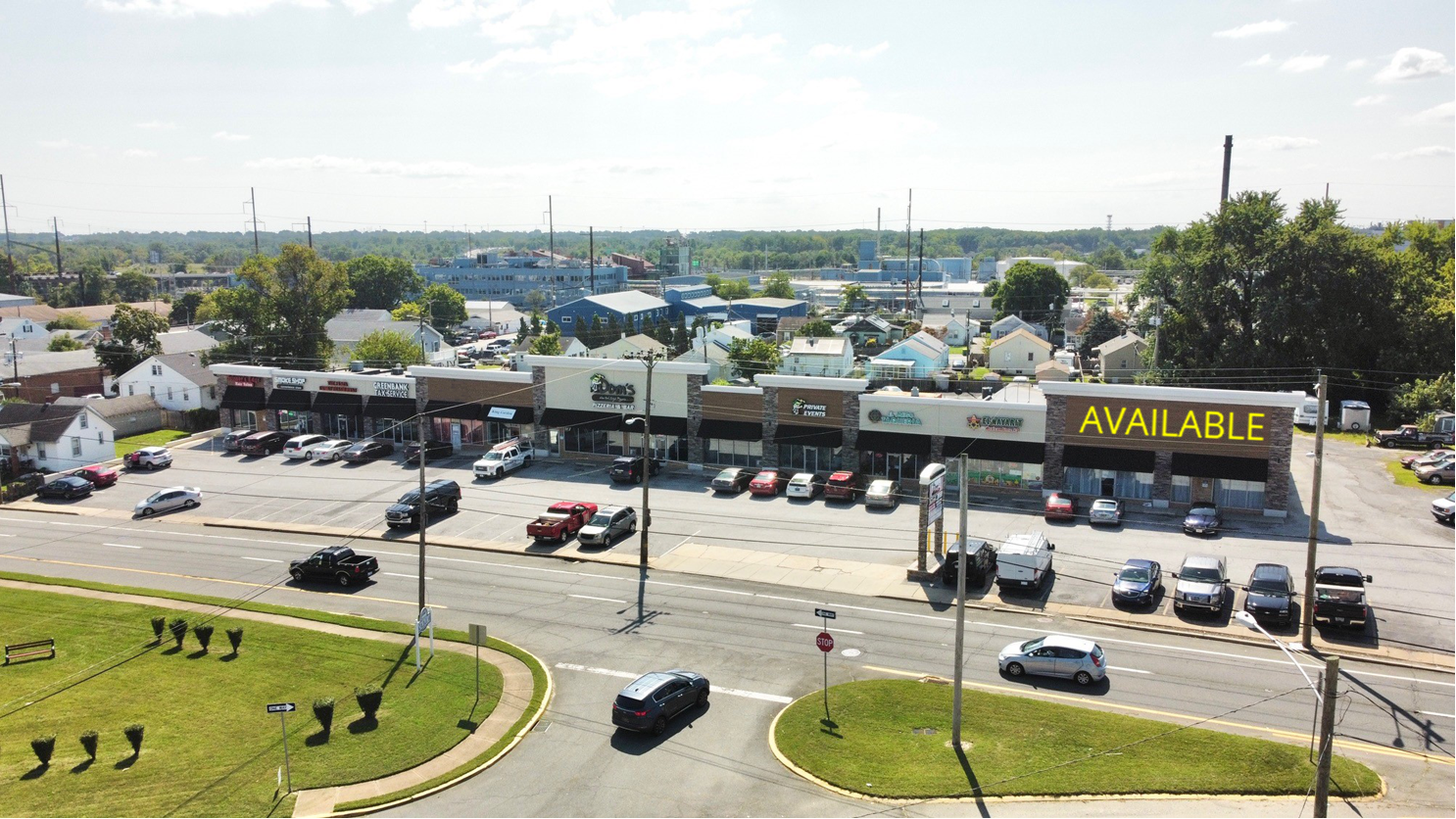 204-212 W Market St, Newport, DE for lease Building Photo- Image 1 of 10