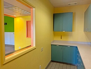 8499 Old Redwood Hwy, Windsor, CA à louer Photo intérieure- Image 2 de 16